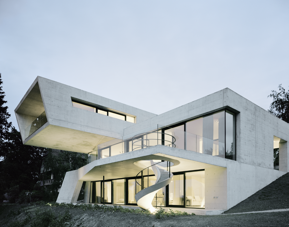 Haus am Untersee Außenansicht bei Dämmerung