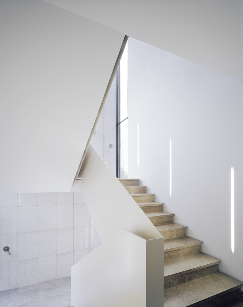 s43 Bürogebäude von wittfoht architekten Stuttgart Beleuchtung Treppenhaus mit c1 Profil von Viabizzuno