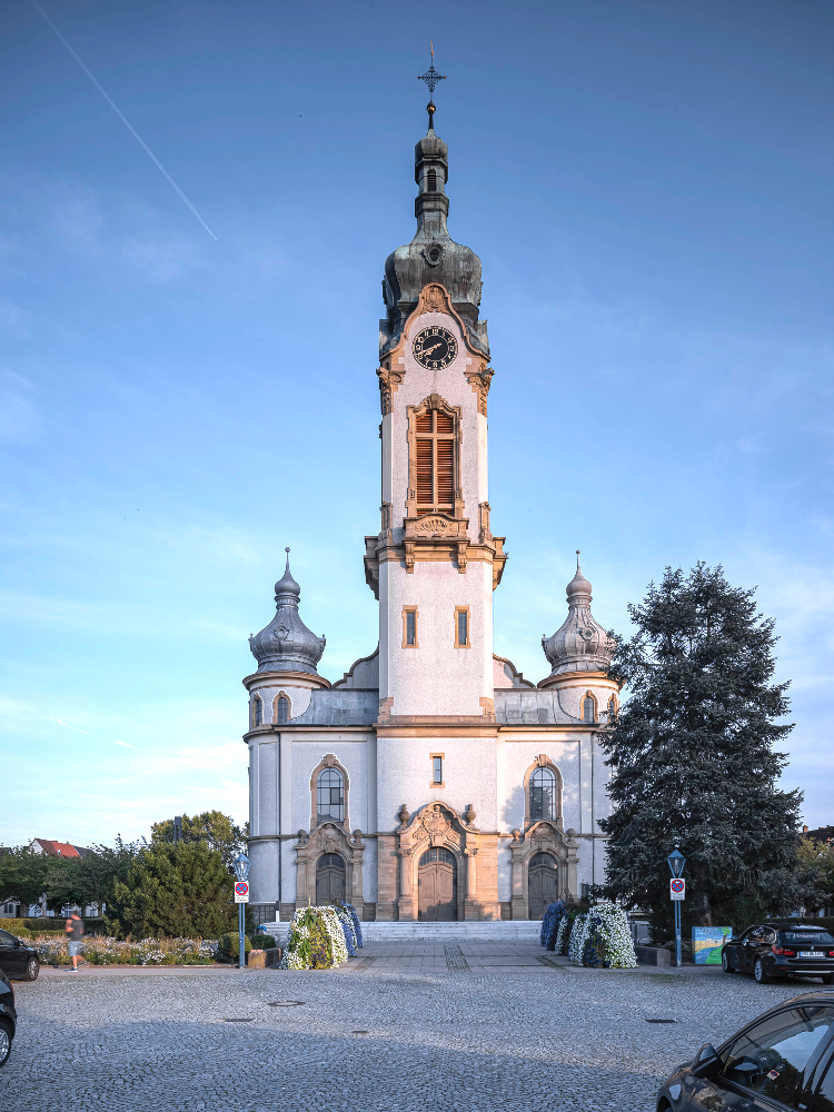 Evangelische Kirche Hockenheim Außenansicht